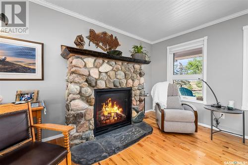 Veillard/Sargent Acreage Rm Moose Jaw 161, Moose Jaw Rm No. 161, SK - Indoor Photo Showing Living Room With Fireplace