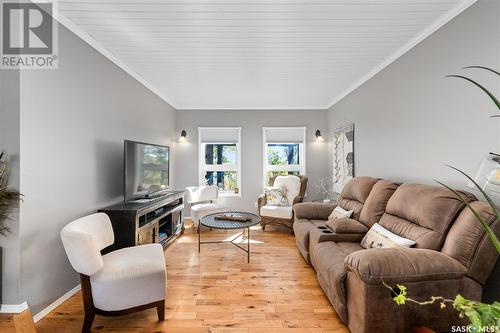 Veillard/Sargent Acreage Rm Moose Jaw 161, Moose Jaw Rm No. 161, SK - Indoor Photo Showing Living Room