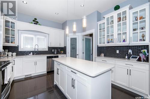 766 Labine Court, Saskatoon, SK - Indoor Photo Showing Kitchen With Upgraded Kitchen