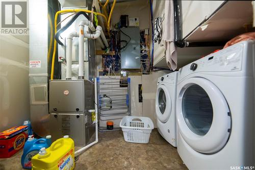 766 Labine Court, Saskatoon, SK - Indoor Photo Showing Laundry Room