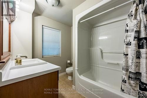 275 Valentia Road, Kawartha Lakes (Little Britain), ON - Indoor Photo Showing Bathroom