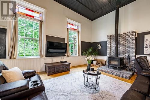 275 Valentia Road, Kawartha Lakes (Little Britain), ON - Indoor Photo Showing Living Room With Fireplace