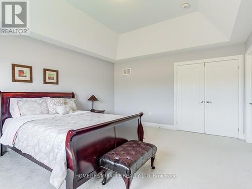 44 Festival Court S, East Gwillimbury, ON - Indoor Photo Showing Bedroom