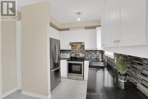 46 Kayak Heights N, Brampton (Heart Lake East), ON - Indoor Photo Showing Kitchen With Stainless Steel Kitchen With Upgraded Kitchen