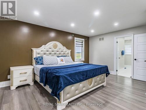 5712 Old School Road, Caledon, ON - Indoor Photo Showing Bedroom