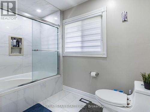 5712 Old School Road, Caledon, ON - Indoor Photo Showing Bathroom