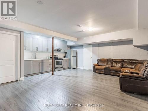 5712 Old School Road, Caledon, ON - Indoor Photo Showing Kitchen