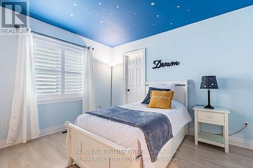 18 Fogerty Street, Brampton (Bram West), ON - Indoor Photo Showing Bedroom