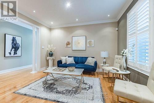 18 Fogerty Street, Brampton (Bram West), ON - Indoor Photo Showing Living Room