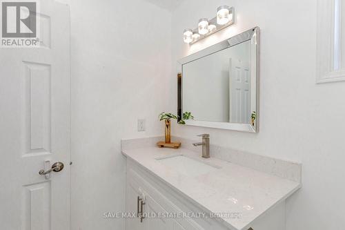 1201 Mowat Lane, Milton (Dempsey), ON - Indoor Photo Showing Bathroom