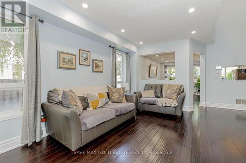 1201 Mowat Lane, Milton (Dempsey), ON - Indoor Photo Showing Living Room