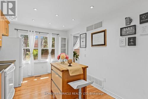 96 - 333 Meadows Boulevard, Mississauga, ON - Indoor Photo Showing Kitchen