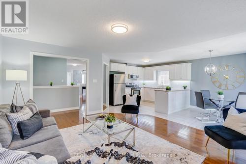 42 - 21 Muzzo Drive, Brampton (Sandringham-Wellington), ON - Indoor Photo Showing Living Room