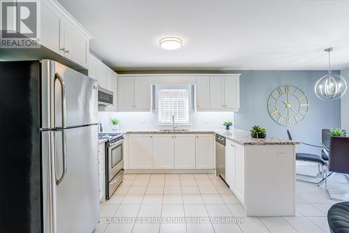 42 - 21 Muzzo Drive, Brampton (Sandringham-Wellington), ON - Indoor Photo Showing Kitchen