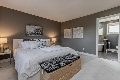 1336 Monmouth Drive, Burlington, ON - Indoor Photo Showing Bedroom