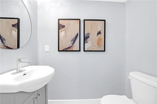 851 Garth Street, Hamilton, ON - Indoor Photo Showing Bathroom