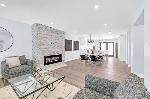 851 Garth Street, Hamilton, ON - Indoor Photo Showing Living Room With Fireplace