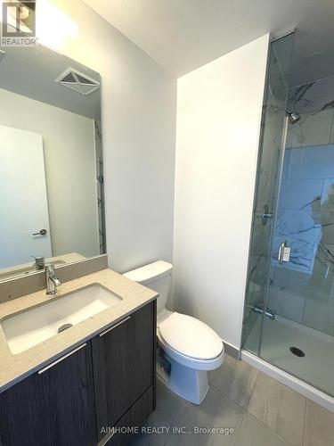 2805 - 32 Forest Manor Road, Toronto, ON - Indoor Photo Showing Bathroom