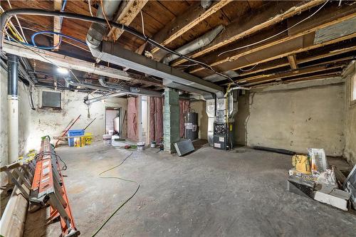 22 Windsor Street, Hamilton, ON - Indoor Photo Showing Basement