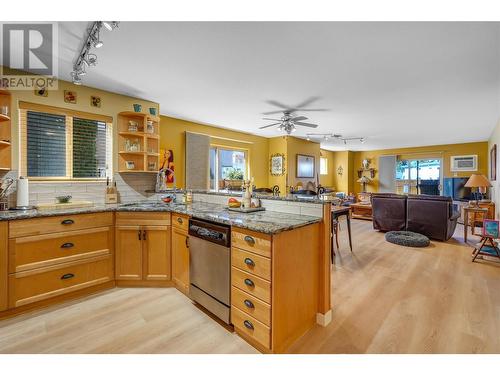 1049 Churchill Avenue Unit# 102, Penticton, BC - Indoor Photo Showing Kitchen