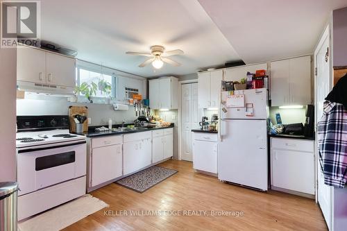 3 - 46 Martin Street, Thorold, ON - Indoor Photo Showing Kitchen With Double Sink