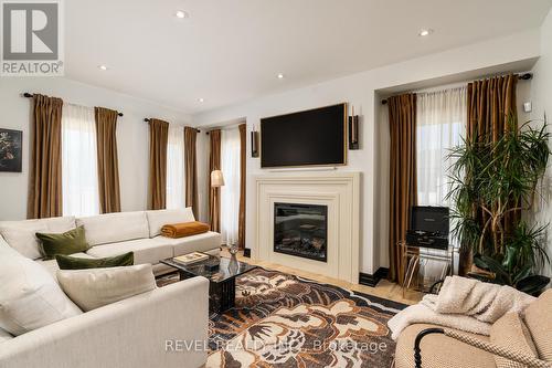 60 Kensington Street, Welland, ON - Indoor Photo Showing Living Room With Fireplace