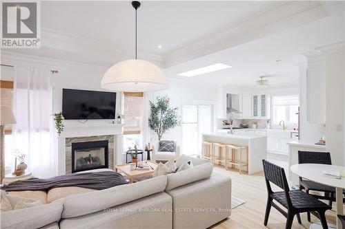 Main - 217 Donnici Drive, Hamilton (Falkirk), ON - Indoor Photo Showing Living Room With Fireplace