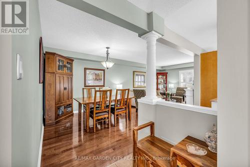 111 Magnolia Crescent, Grimsby, ON - Indoor Photo Showing Dining Room