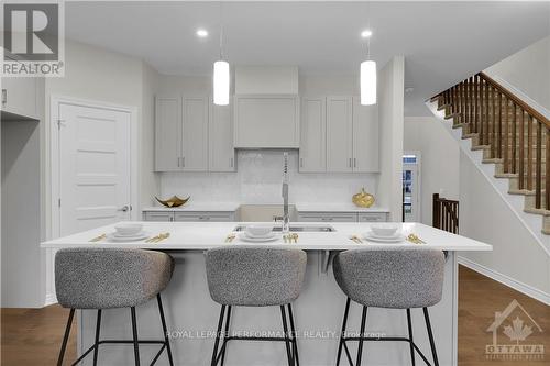 517 Paakanaak Avenue, Ottawa, ON - Indoor Photo Showing Kitchen With Double Sink