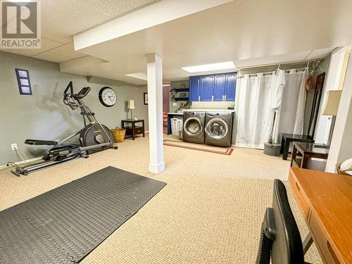 4755 Baillie Grohman Avenue, Canal Flats, BC - Indoor Photo Showing Laundry Room