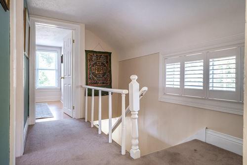 5 Rowanwood Avenue, Hamilton, ON - Indoor Photo Showing Other Room