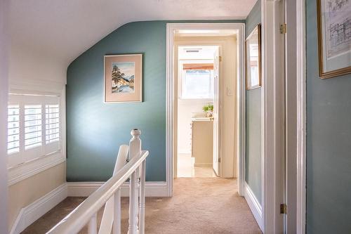 5 Rowanwood Avenue, Hamilton, ON - Indoor Photo Showing Other Room