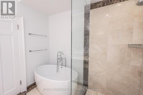 15 Killarney Road, Toronto (Forest Hill South), ON - Indoor Photo Showing Bathroom