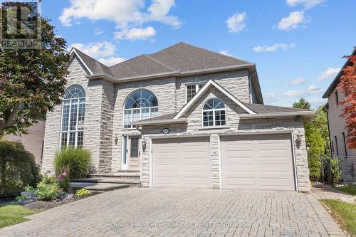 116 Pinemeadow Drive, Vaughan, ON - Outdoor With Facade