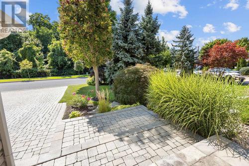 116 Pinemeadow Drive, Vaughan, ON - Outdoor