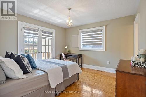 116 Pinemeadow Drive, Vaughan, ON - Indoor Photo Showing Bedroom