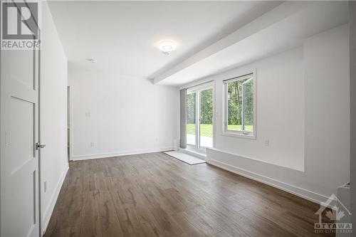 156 Country Meadow Drive, Ottawa, ON - Indoor Photo Showing Other Room