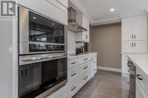 1336 Monmouth Drive, Burlington, ON - Indoor Photo Showing Kitchen