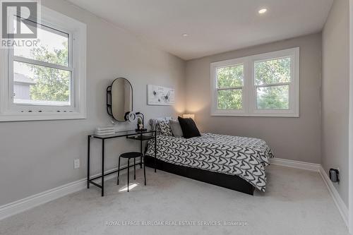 1336 Monmouth Drive, Burlington (Tyandaga), ON - Indoor Photo Showing Bedroom