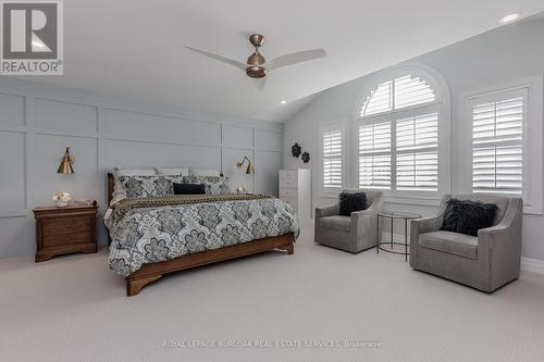 2440 Auckland Drive, Burlington, ON - Indoor Photo Showing Bedroom