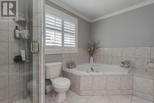 2440 Auckland Drive, Burlington, ON - Indoor Photo Showing Bathroom