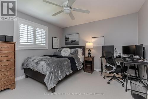 2440 Auckland Drive, Burlington, ON - Indoor Photo Showing Bedroom