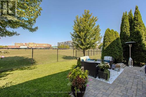 2440 Auckland Drive, Burlington, ON - Outdoor