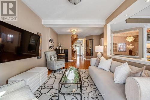 3797 Barley Trail, Mississauga (Churchill Meadows), ON - Indoor Photo Showing Living Room