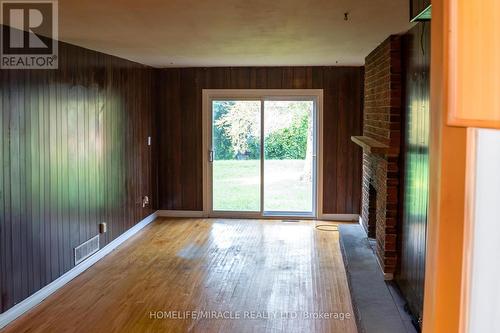 18 Greystone Crescent, Halton Hills, ON - Indoor Photo Showing Other Room