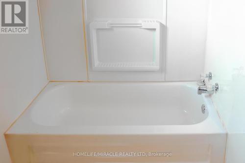 18 Greystone Crescent, Halton Hills, ON - Indoor Photo Showing Bathroom