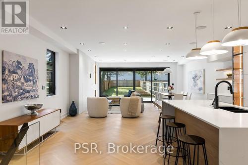 22A Broadview Avenue, Mississauga, ON - Indoor Photo Showing Kitchen With Upgraded Kitchen