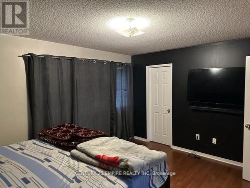 42 Heathwood Drive, Brampton, ON - Indoor Photo Showing Bedroom