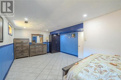 1375 Hallmark, Windsor, ON - Indoor Photo Showing Bedroom