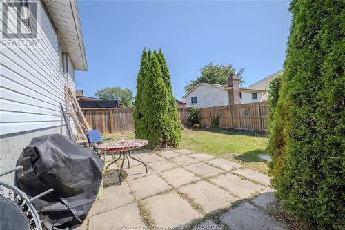 1375 Hallmark, Windsor, ON - Outdoor